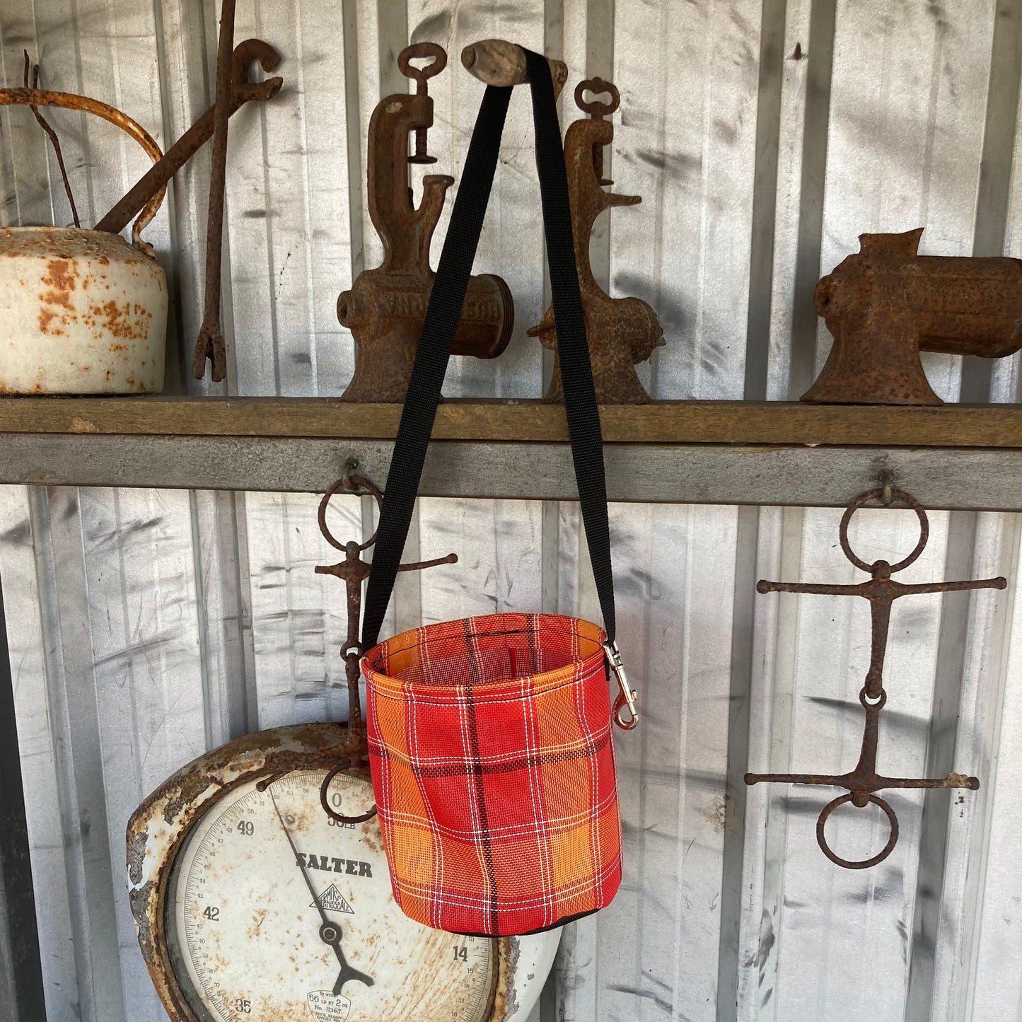 unique_leather crafts_peg_bags_durable_mesh