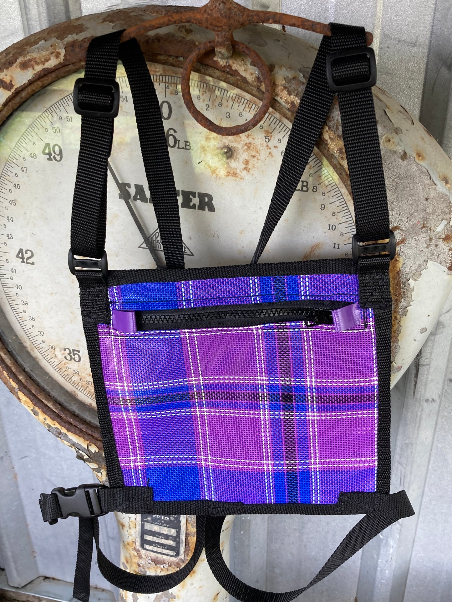 phone_pouch_chest_mesh_unique_leathercrafts