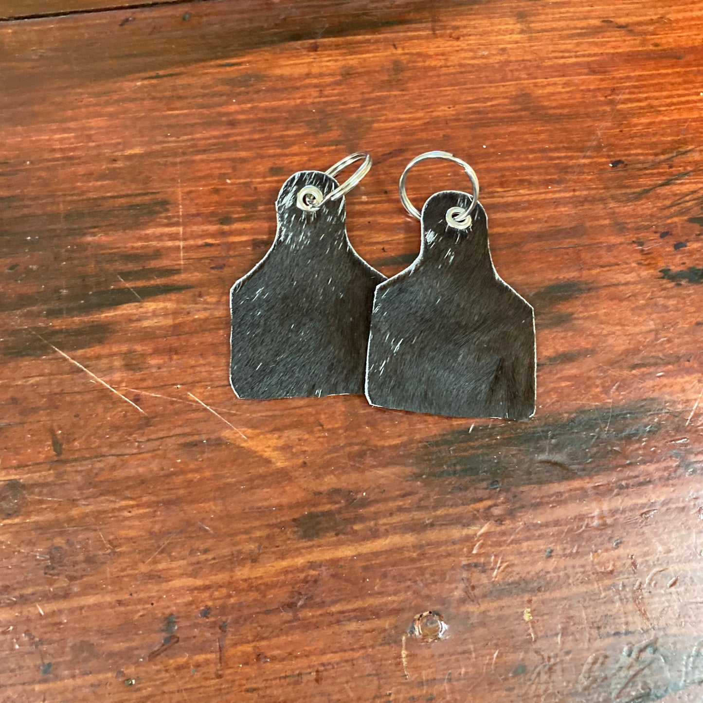 unique_leathercrafts_cowhide_keyrings