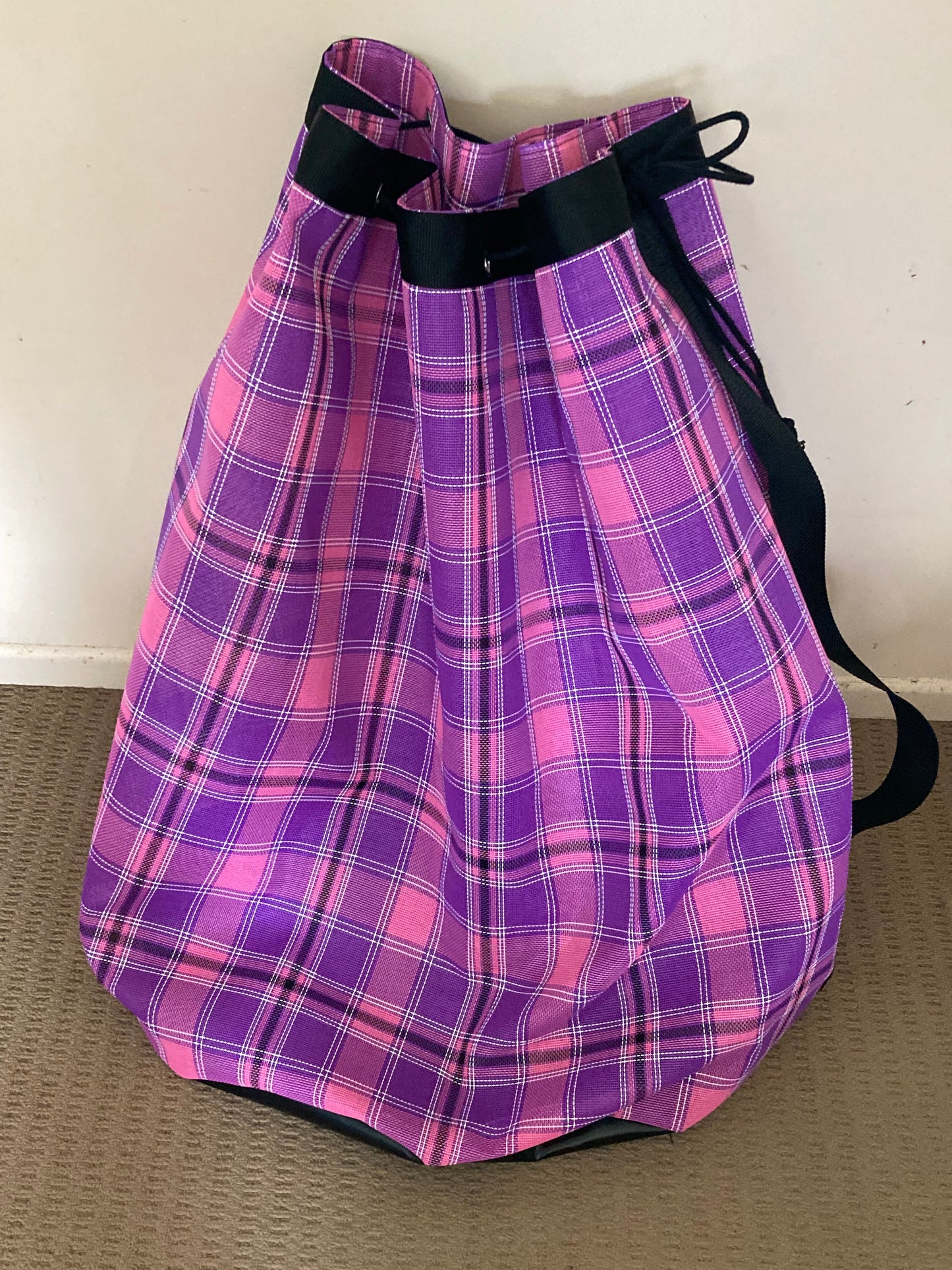unique_leathercrafts_mesh_laundry_bags