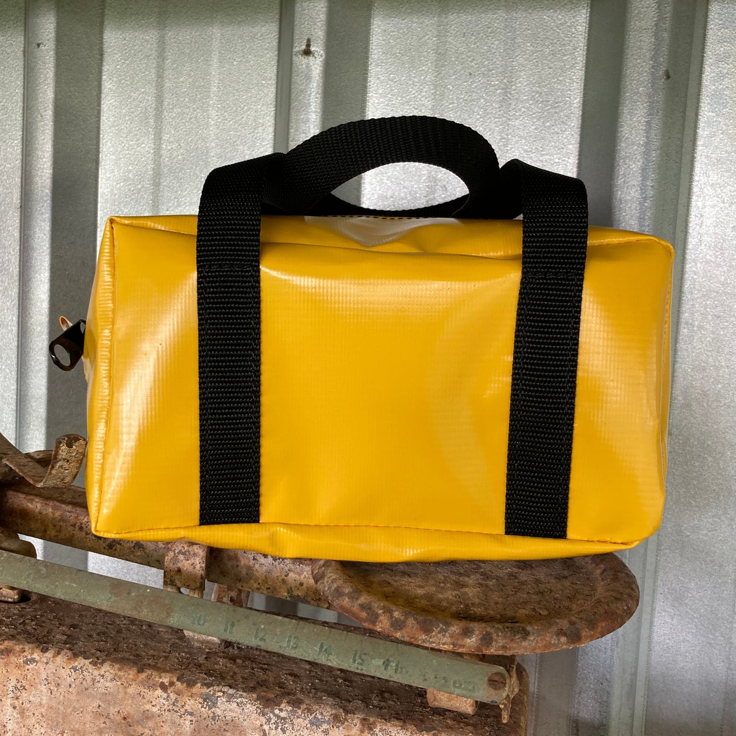 durable_pvc_overnight_bags_unique_leathercrafts