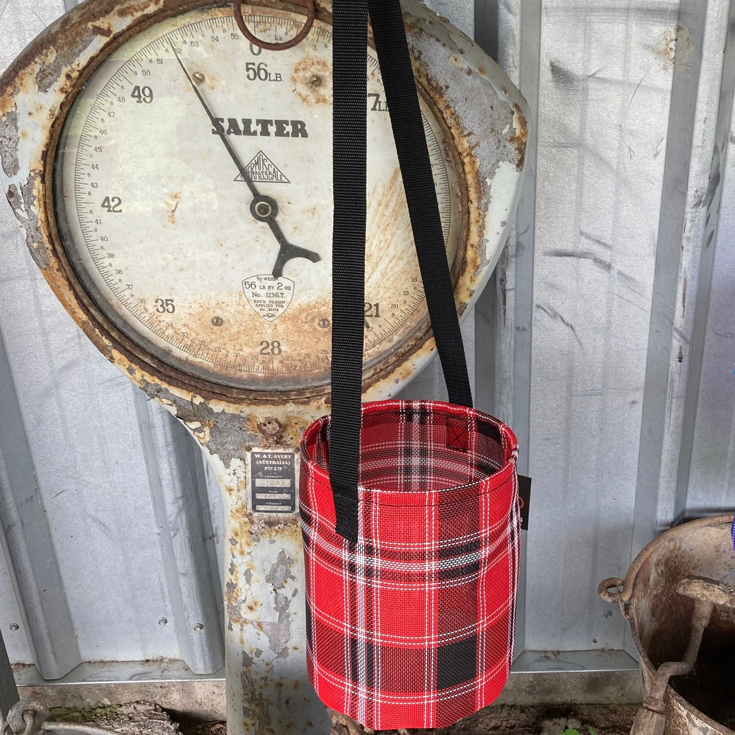 unique_leathercrafts_peg_bags_durable_mesh
