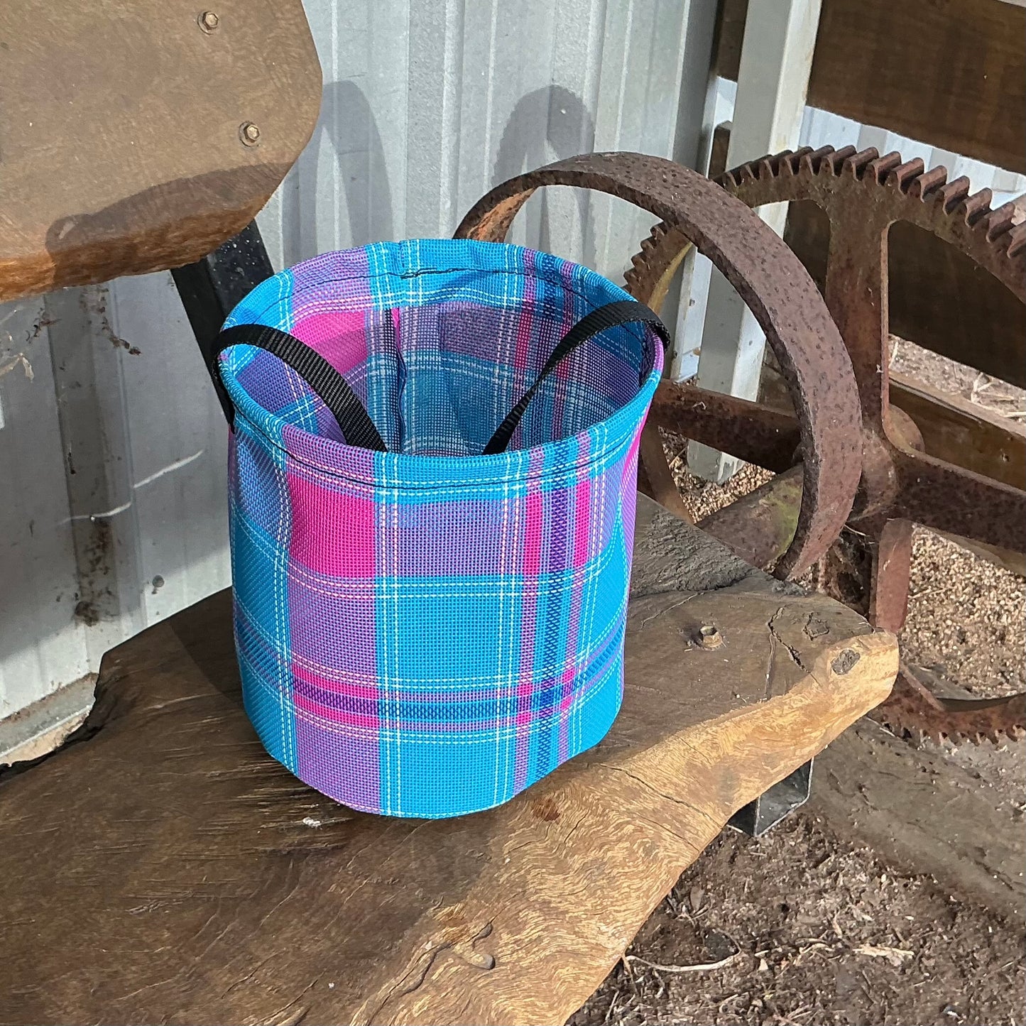 unique_leather crafts_peg_bags_durable_mesh