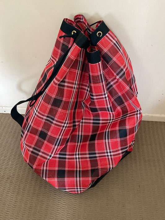 unique_leathercrafts_mesh_laundry_bags